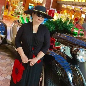 Meet your Posher, Hong van